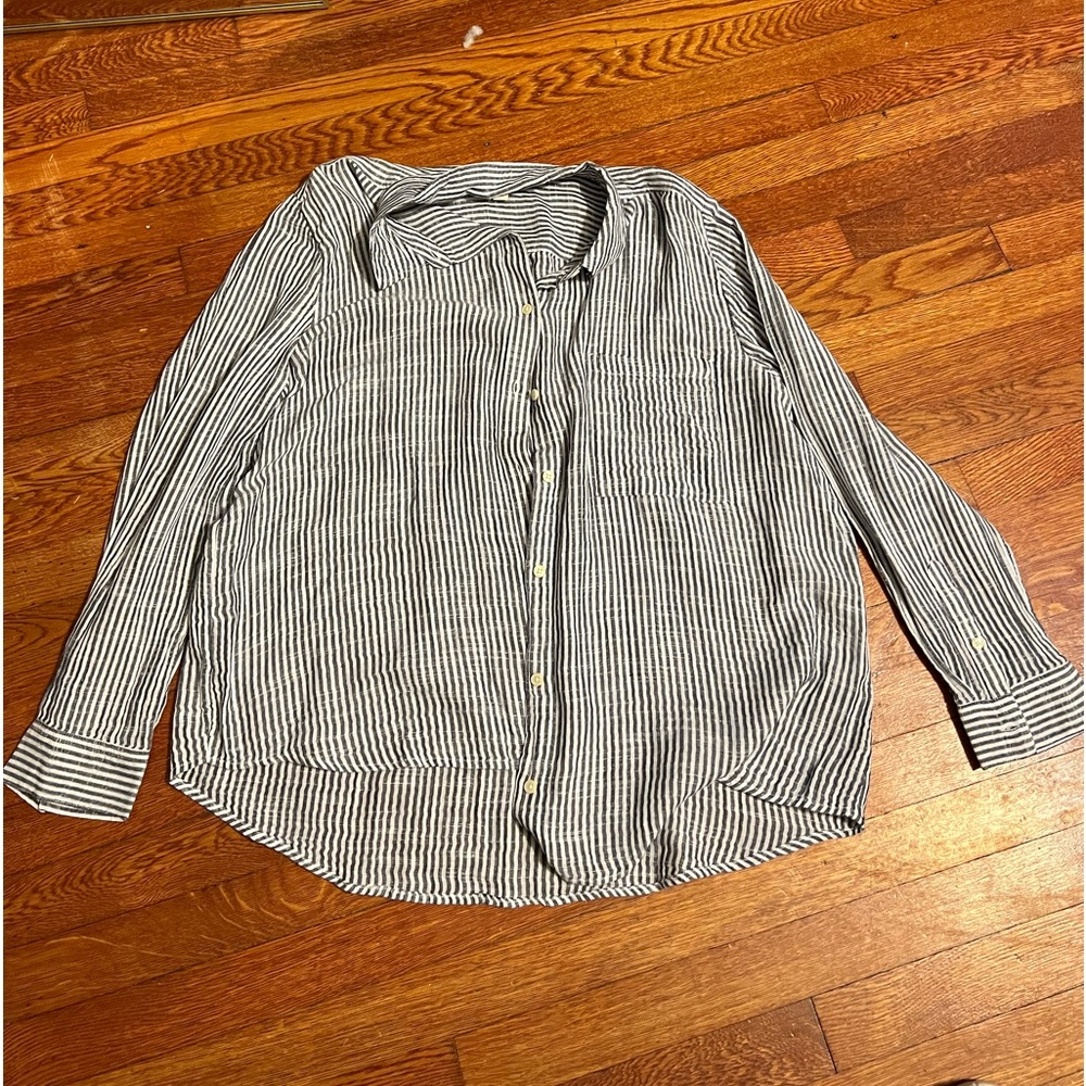 Worn once Style & Co Linen look button down shirt